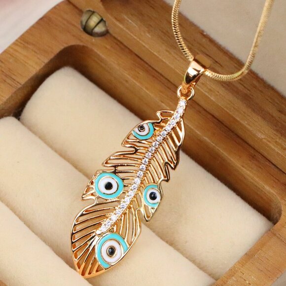 "Elegant Peacock Feather Evil Eye Pendant, XPPT1318 - Picture 1 of 12